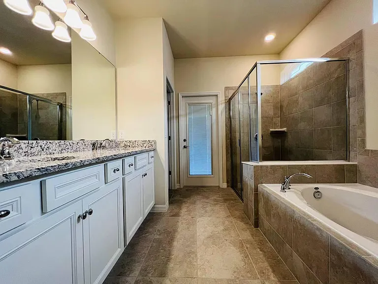 7236 Oakmoss Loop — Photo 11