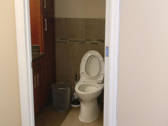 4th image of 1026 San Luis Cir Unit 606