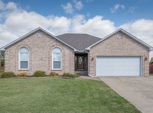 5912 Trappers Ridge Cir, Louisville, KY 40216