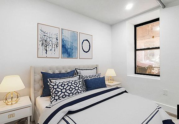 2nd image of 206 Audubon Ave #7
