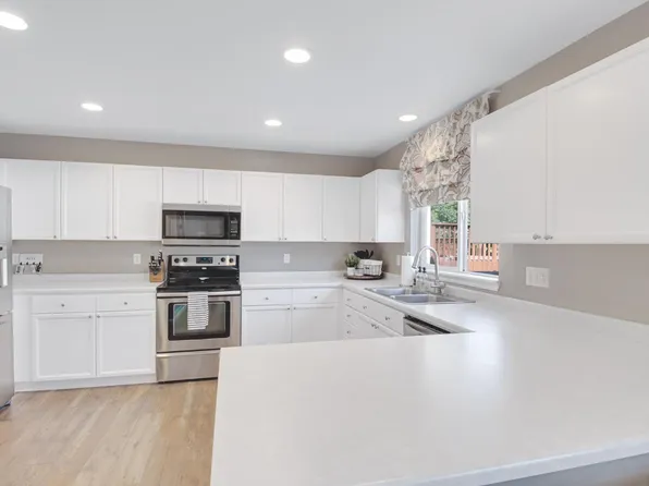 5147 Sydney Ave, Highlands Ranch, CO 80130