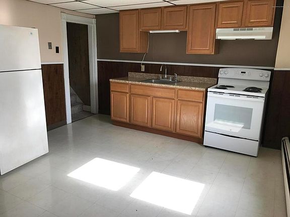 3rd image of 964-966 Carmalt St