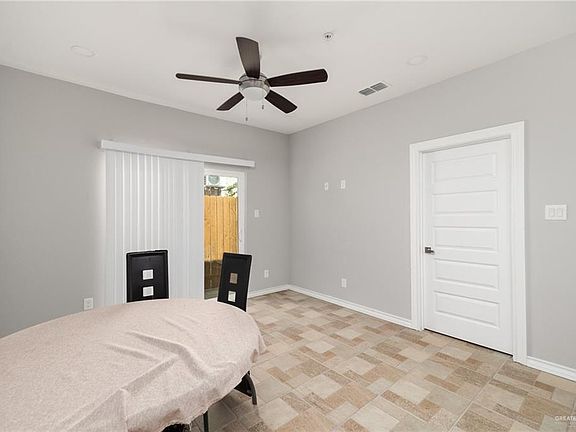 4th image of 1126 W Cano St