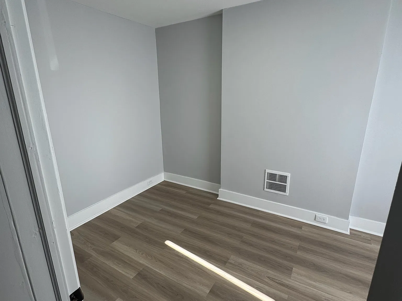 3 bed, 1200 sqft, $2,000 — Photo 1