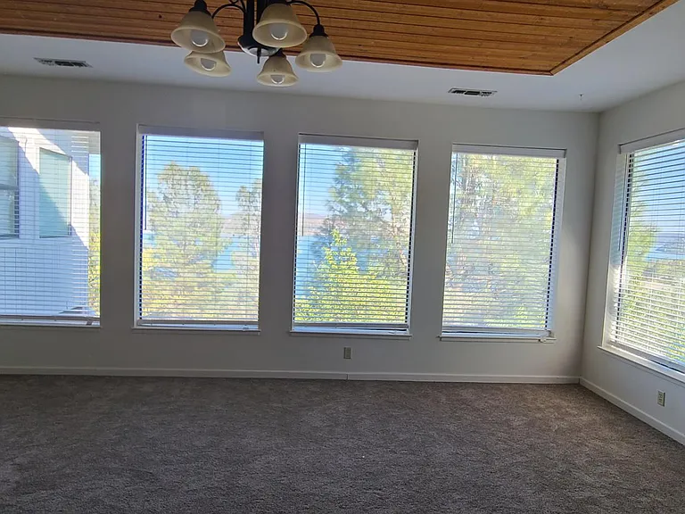 3600 Shoreline View Way — Photo 16