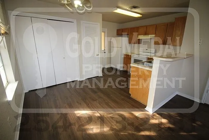 1408 Dugger Cir #A — Photo 3