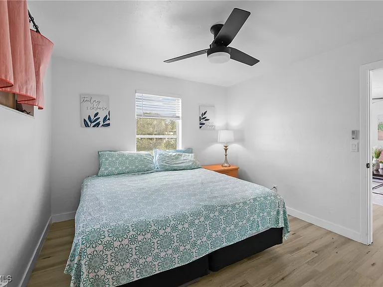 1661 Coronado Rd — Photo 14