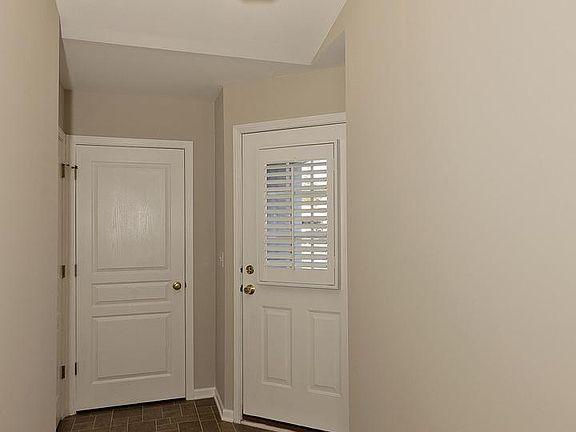 3rd image of 606 S Essington Dr