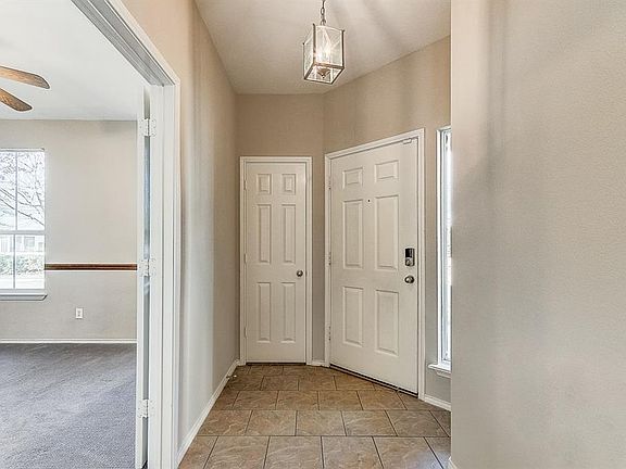 5th image of 10020 Hanover Dr