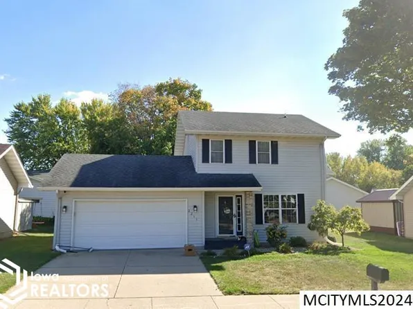 2211 26th St SW, Mason City, IA 50401