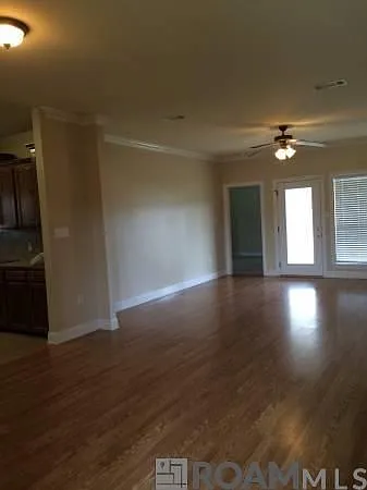 25445 Black Lake Ave — Photo 3