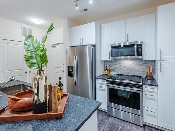 Gourmet Chef's Kitchen