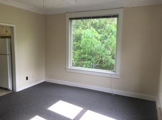 1041 7th St APT 304, Charleston, IL