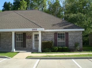 1903 Pass Rd, Biloxi, MS 39531