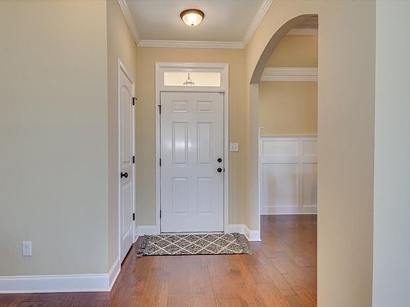 5th image of 3040 Margot Lane