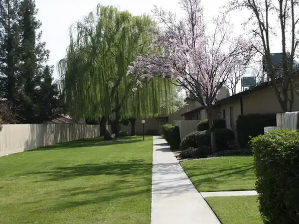 Maple Leaf Apartments