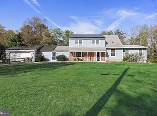 2 Holly Dr, Medford, NJ 08055