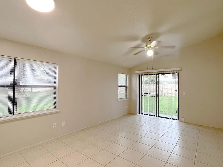 11640 Anjali Ct #11640 — Photo 5