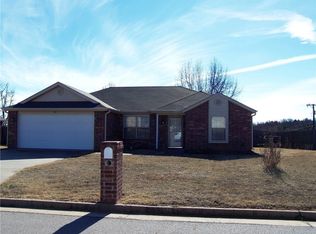 83 Spruce St, Greenwood, AR 72936