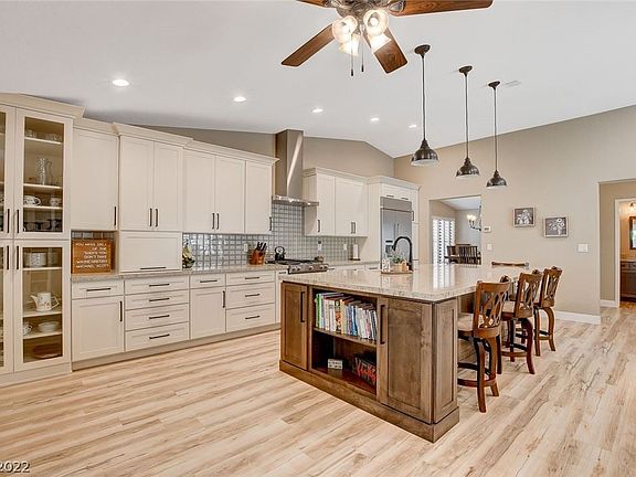 4th image of 10005 Mahogany Grove Ln