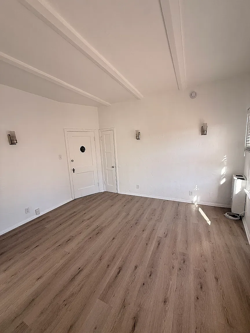 Studio, $1,595 — Photo 4