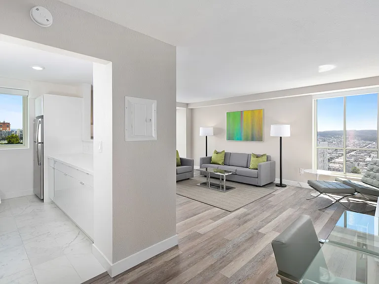 1000 Chestnut Street Apartments — Photo 17