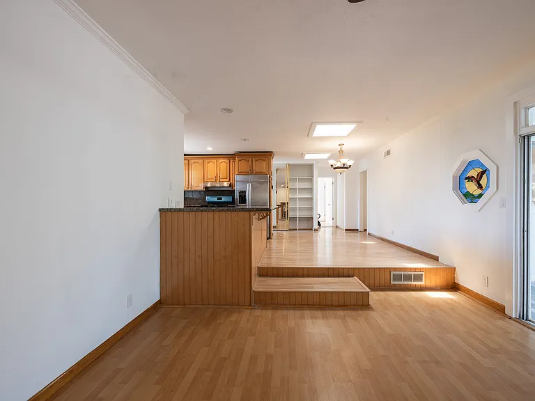 5316 Tanglewood Park Dr — Photo 3