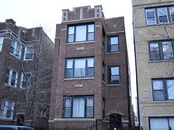 3rd image of 6509 N Ashland Ave #1