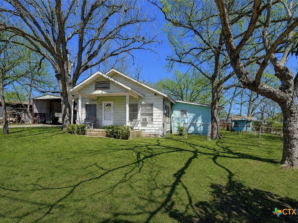 1st image of 1631 E Fannin St