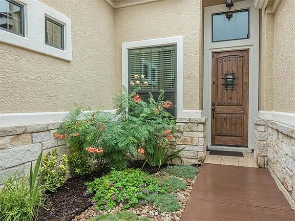 2nd image of 402 Indianwood Dr