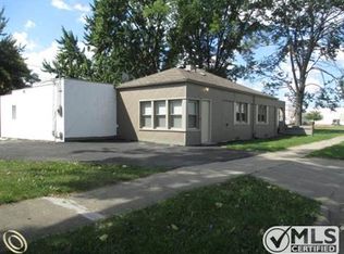 23460 Hoover Rd, Warren, MI 48089