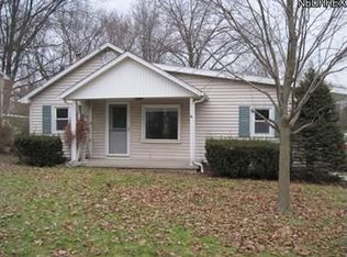 1085 Abington Rd, Akron, OH 44312