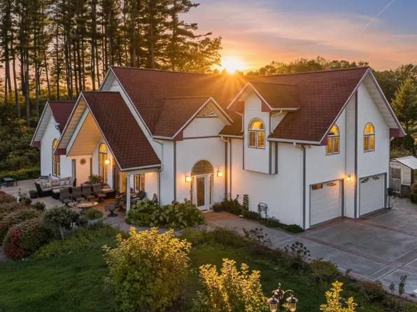 S1063 Highway 58, La Valle, WI 53941