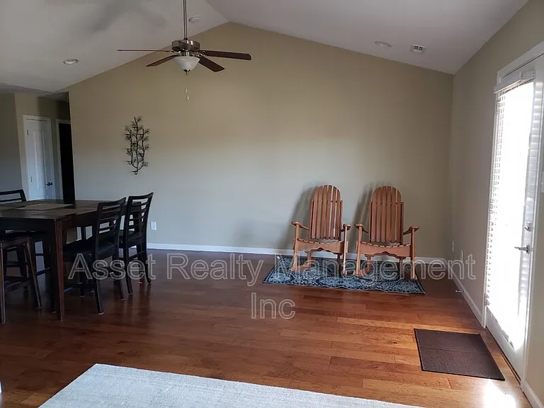 235 Stonefield Rd #1 — Photo 8