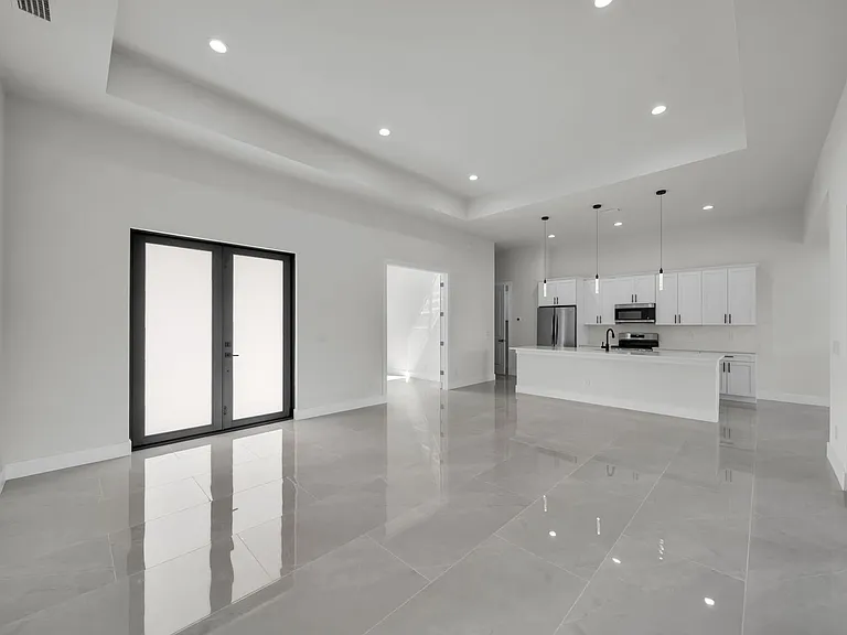 14020 Chesswood Ln — Photo 12