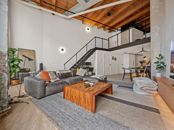 47 Cordova St E, Vancouver, BC V6A 1K3