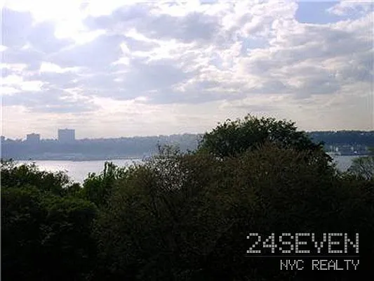 Rented by 24 7 NYC Realty Inc. | media 13