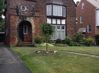 19406 Winslow Rd #2, Beachwood, OH 44122