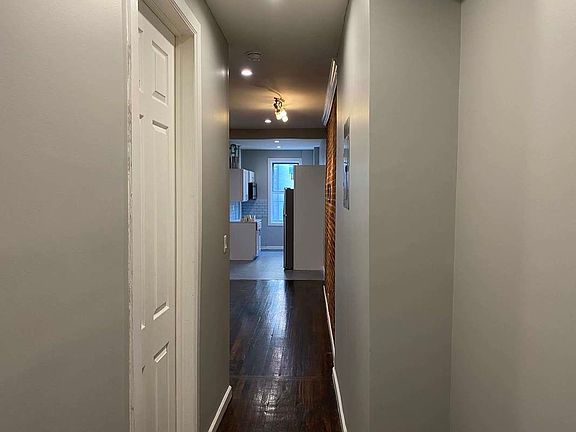 2nd image of 2592 Creston Ave #451