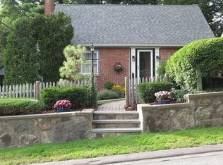 77 Prospect St, Hyde Park, MA 02136