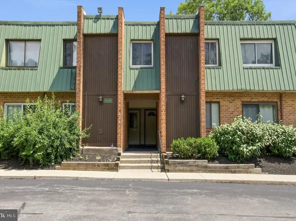 1602 Meadowview Ln #1602, Mont Clare, PA 19453