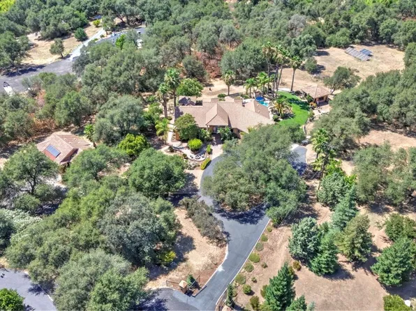8888 Balmoral Dr, Newcastle, CA 95658