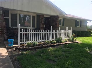 111 Elm St, Altamont, KS 67330