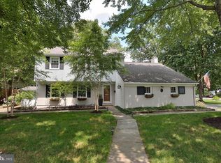 8723 Waterford Rd, Alexandria, VA 22308