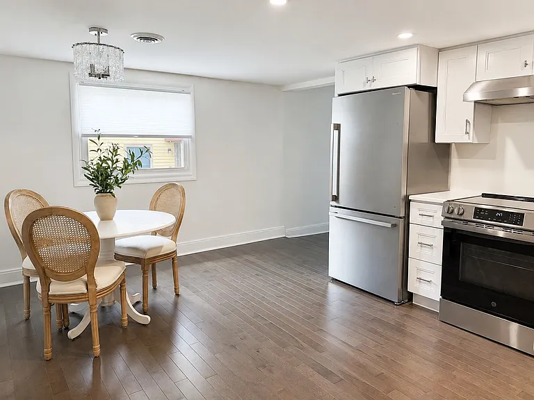 68 Phila St #2 — Photo 5