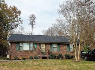 223 W Moore St, Eden, NC 27288