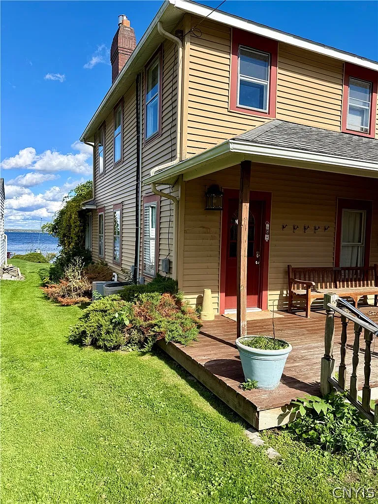 3 bed, 2.0 bath, 1532 sqft, $3,200 — Photo 4