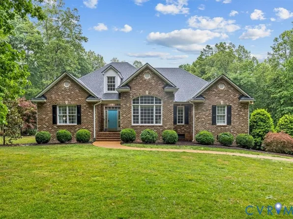 2792 Maple Grove Ln E, Powhatan, VA 23139