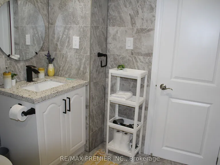 122 Garyscholl Rd #BASEMENT — Photo 11