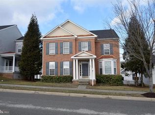 58 Braddock St, Charles Town, WV 25414